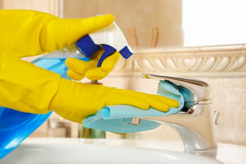 Safe and professional carpet cleaning service in Ec1